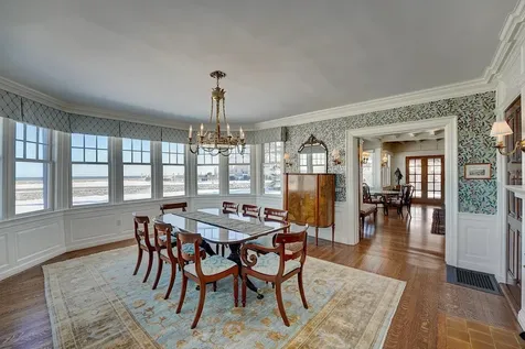 34 Willow Avenue North Hampton NH 03862