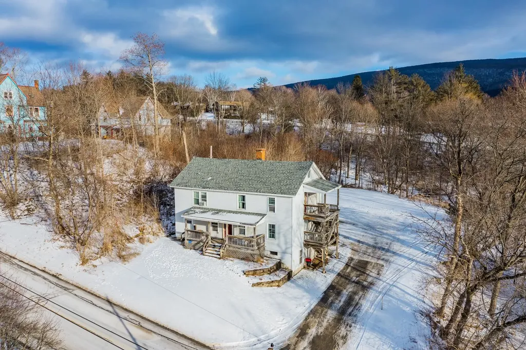 162 Highland Avenue Manchester VT 05255