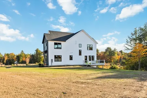 Roberts Drive Jaffrey NH 03452