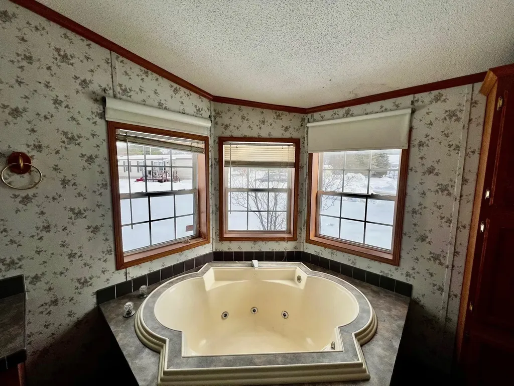 5 Connor Court Winchester NH 03470