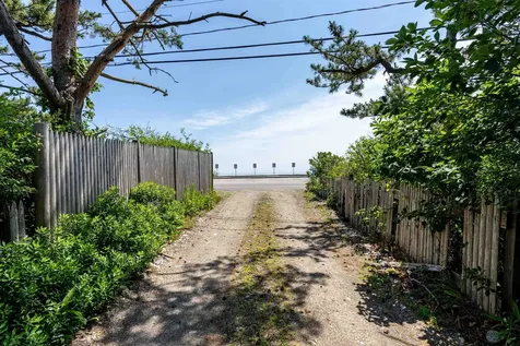 20 Ocean Boulevard North Hampton NH 03842