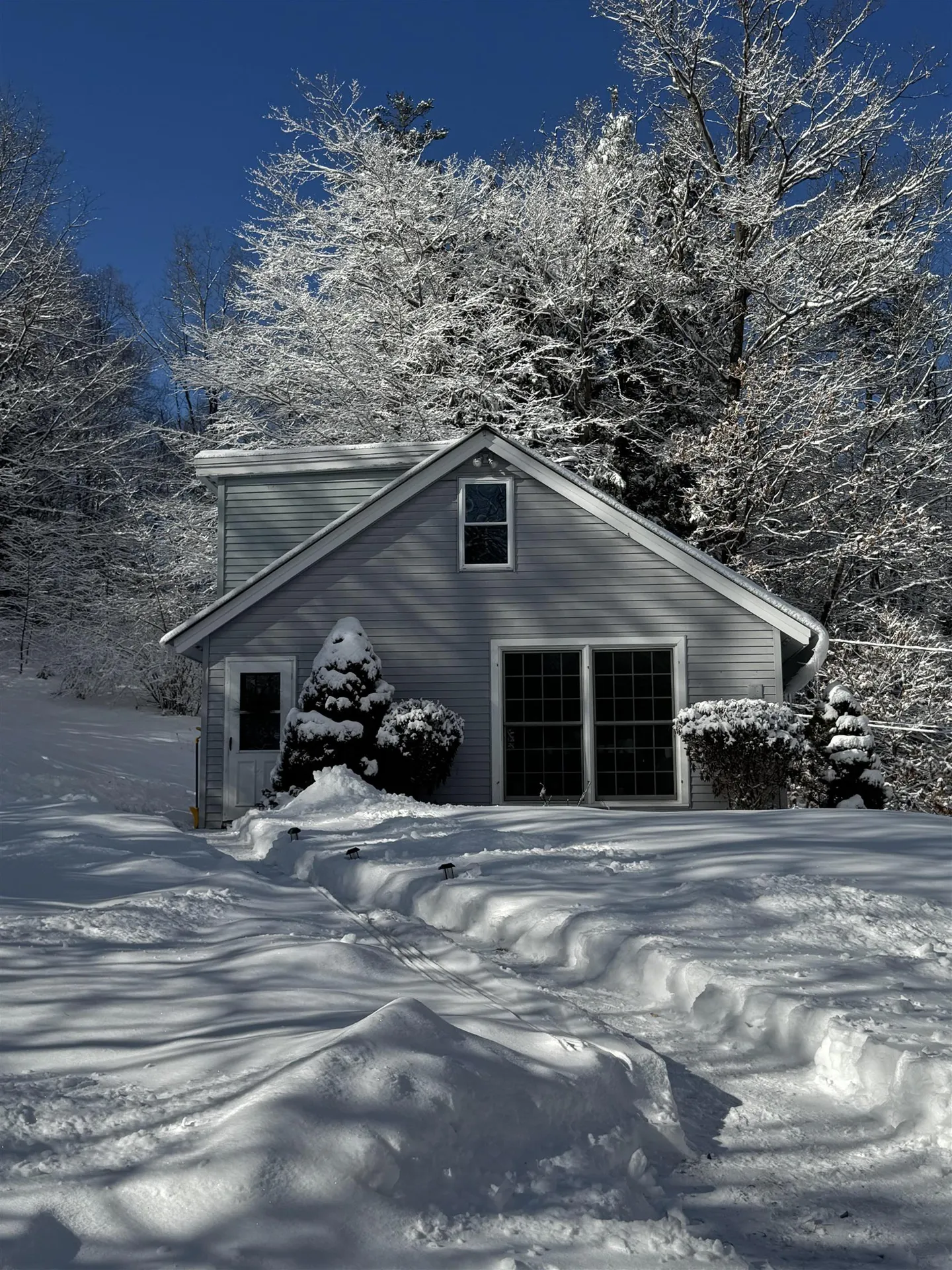 16 Morts Road Chesterfield NH 03462