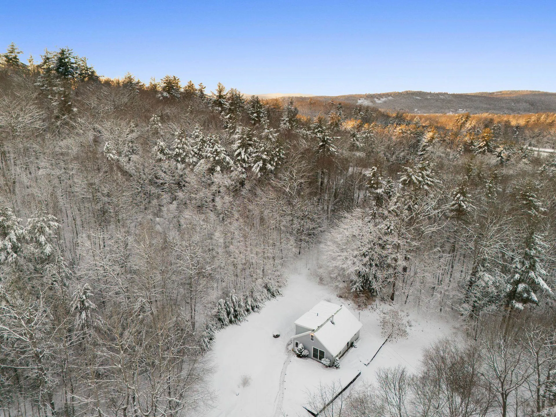 16 Morts Road Chesterfield NH 03462