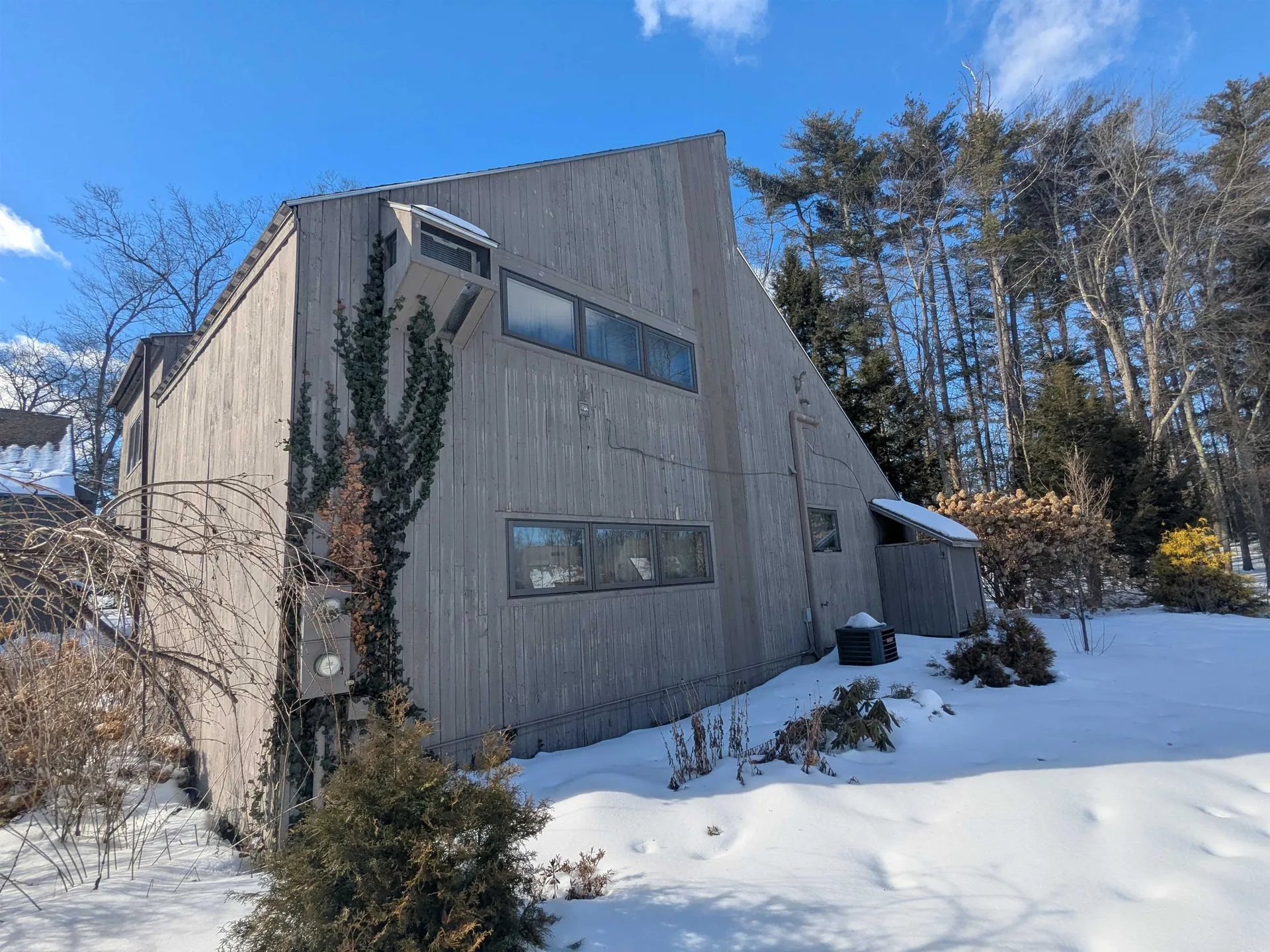 111 Coburn Avenue Nashua NH 03063