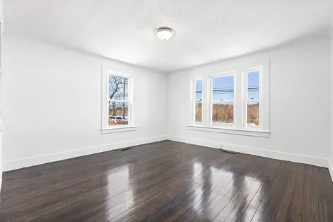 58 Lawrence Road Derry NH 03038