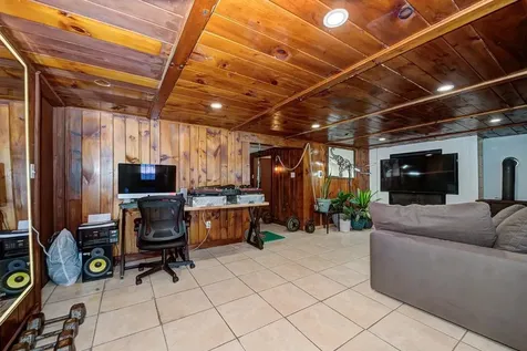114 S Shore Road Windham NH 03087
