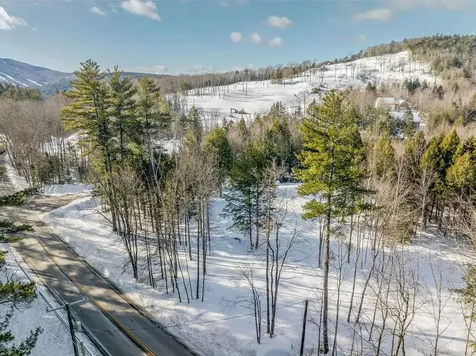 Edgemont Road Sunapee NH 03782