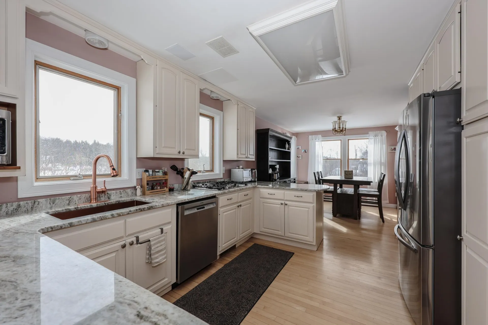 24 Nolls Farm Road Auburn NH 03032