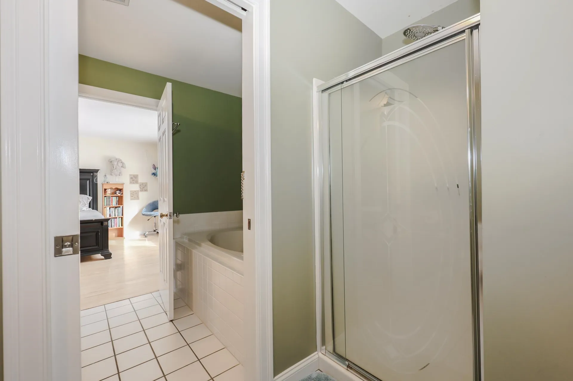 24 Nolls Farm Road Auburn NH 03032