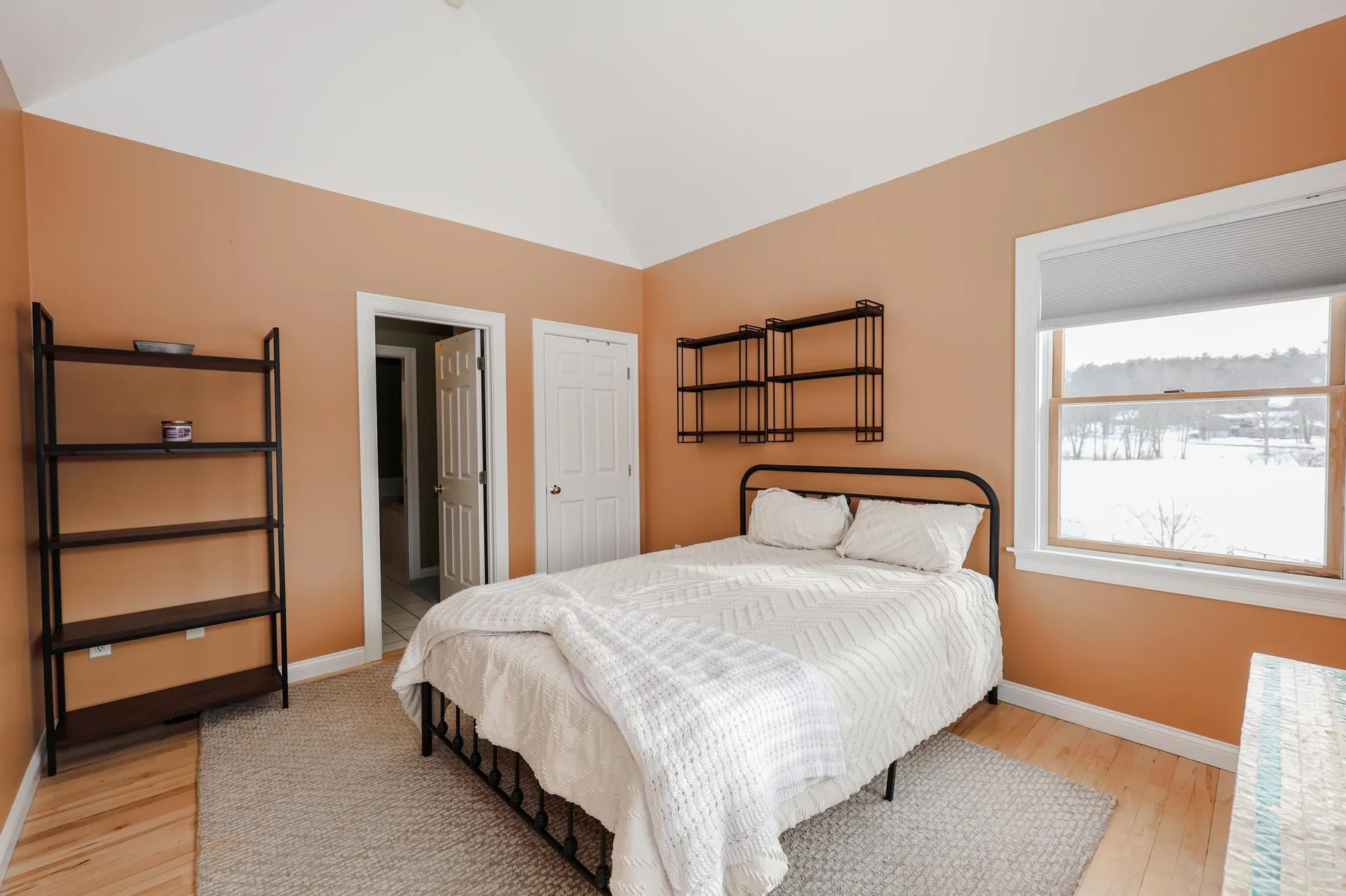 24 Nolls Farm Road Auburn NH 03032