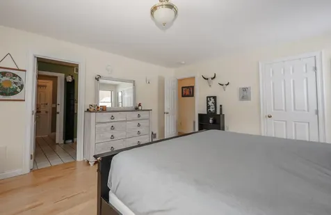 24 Nolls Farm Road Auburn NH 03032