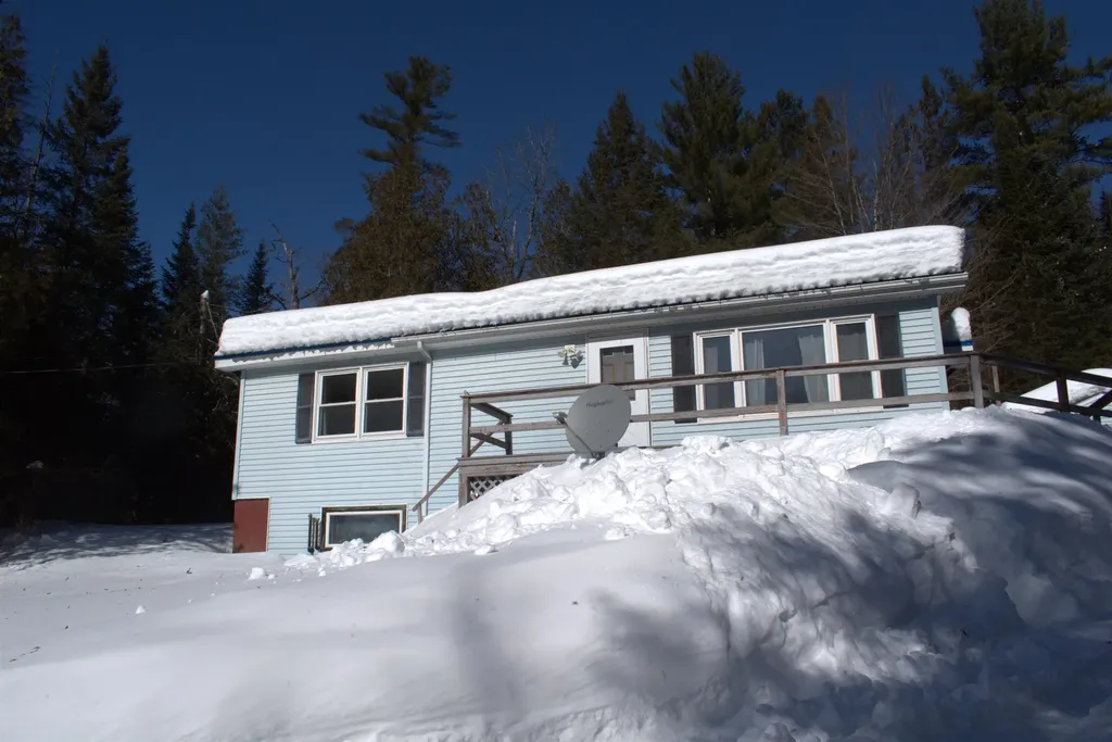 792 Us Route 5 Sutton VT 05867