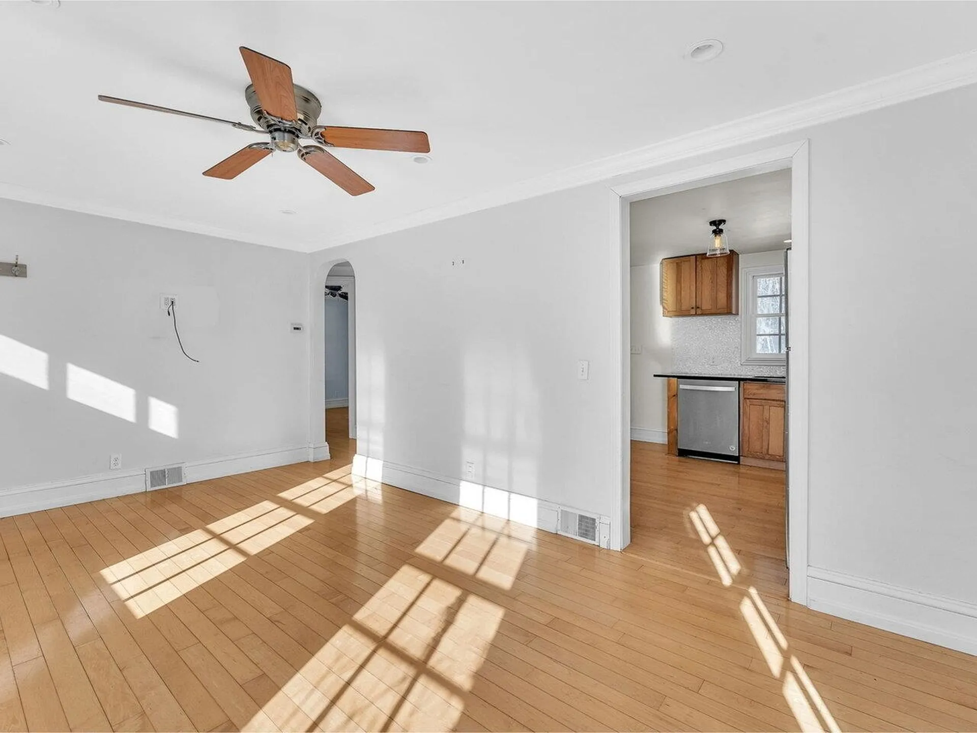 16 Beacon Street South Burlington VT 05403