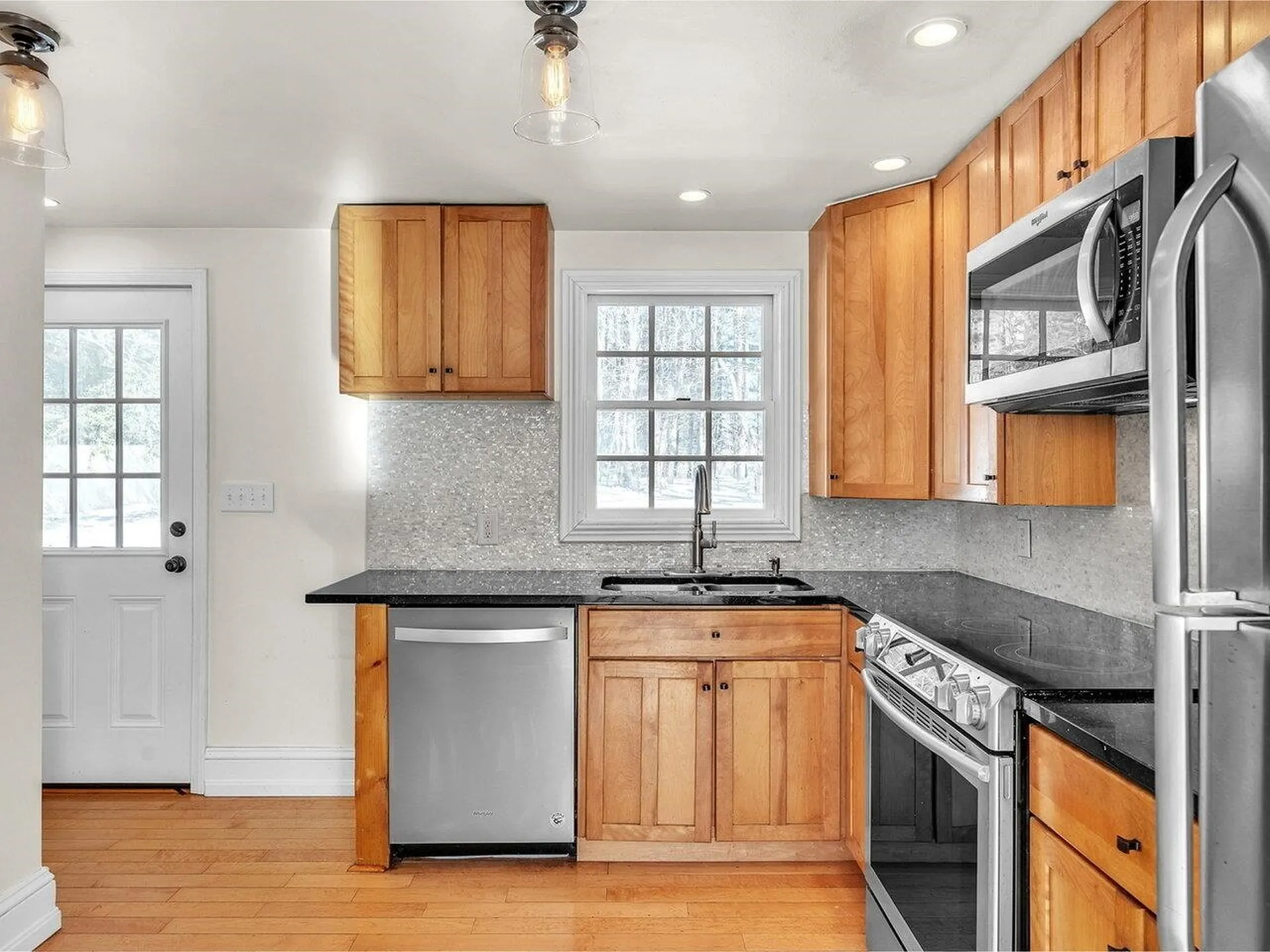 16 Beacon Street South Burlington VT 05403