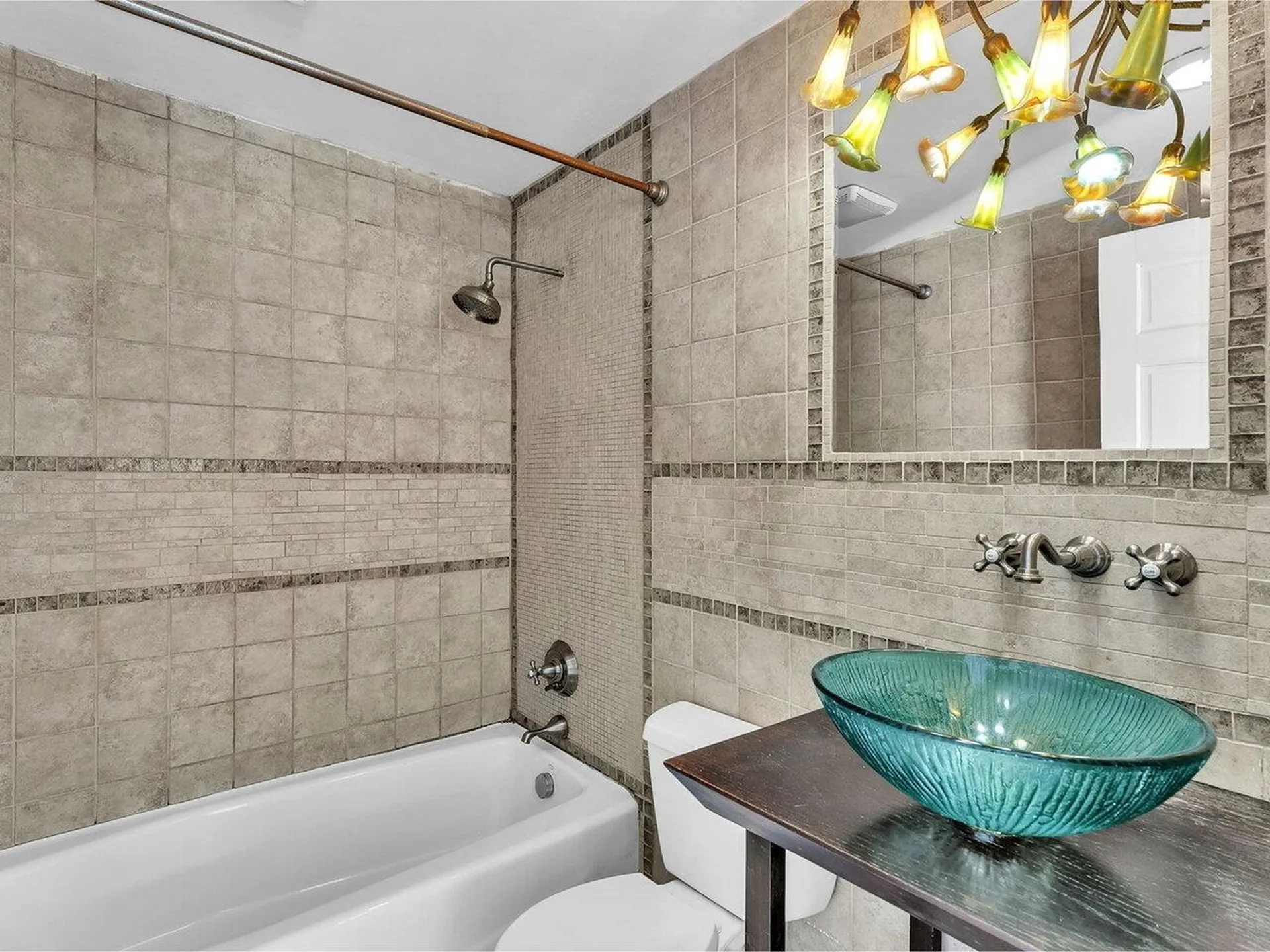 16 Beacon Street South Burlington VT 05403