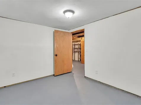 16 Beacon Street South Burlington VT 05403