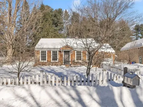 16 Beacon Street South Burlington VT 05403