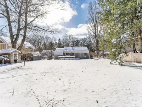 16 Beacon Street South Burlington VT 05403