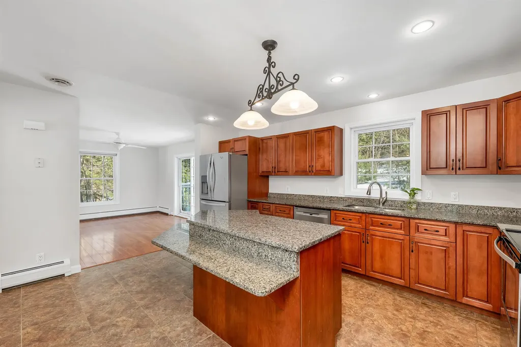 826 Cherry Valley Road Gilford NH 03249