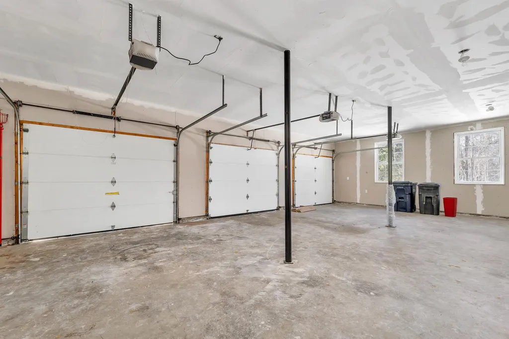 826 Cherry Valley Road Gilford NH 03249