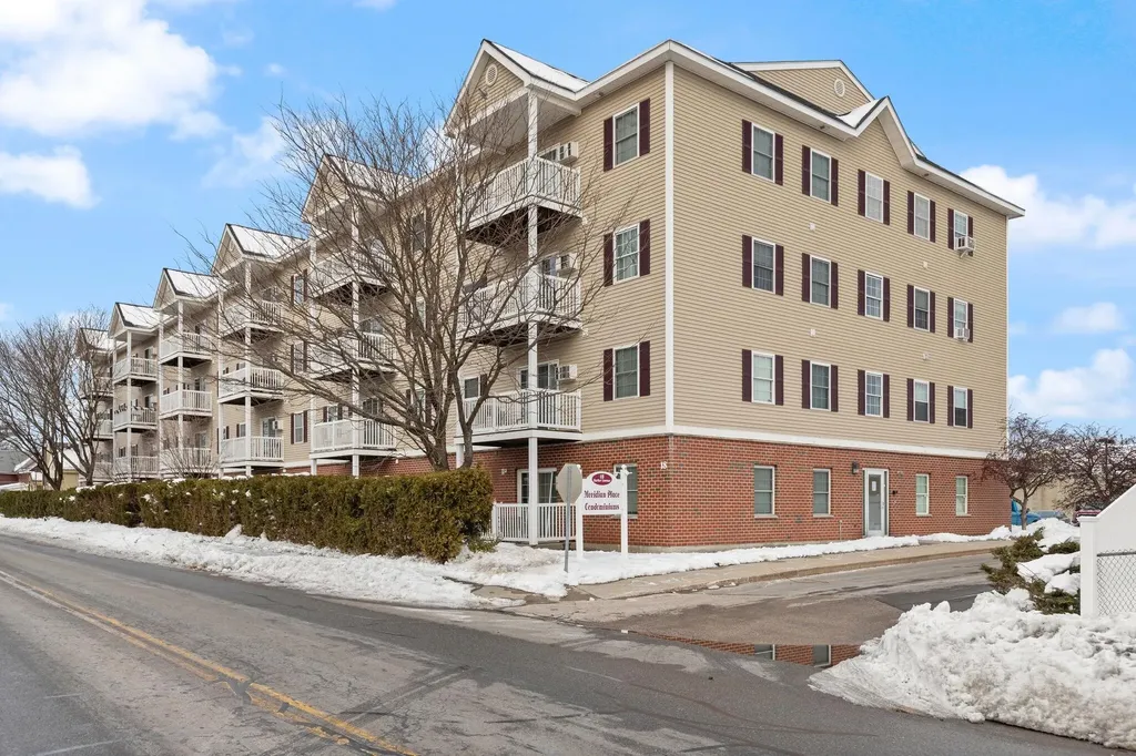 18 Harbor Avenue Nashua NH 03060