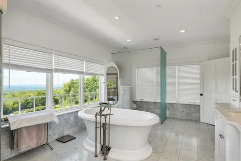 137 Brown Road Tuftonboro NH 03816