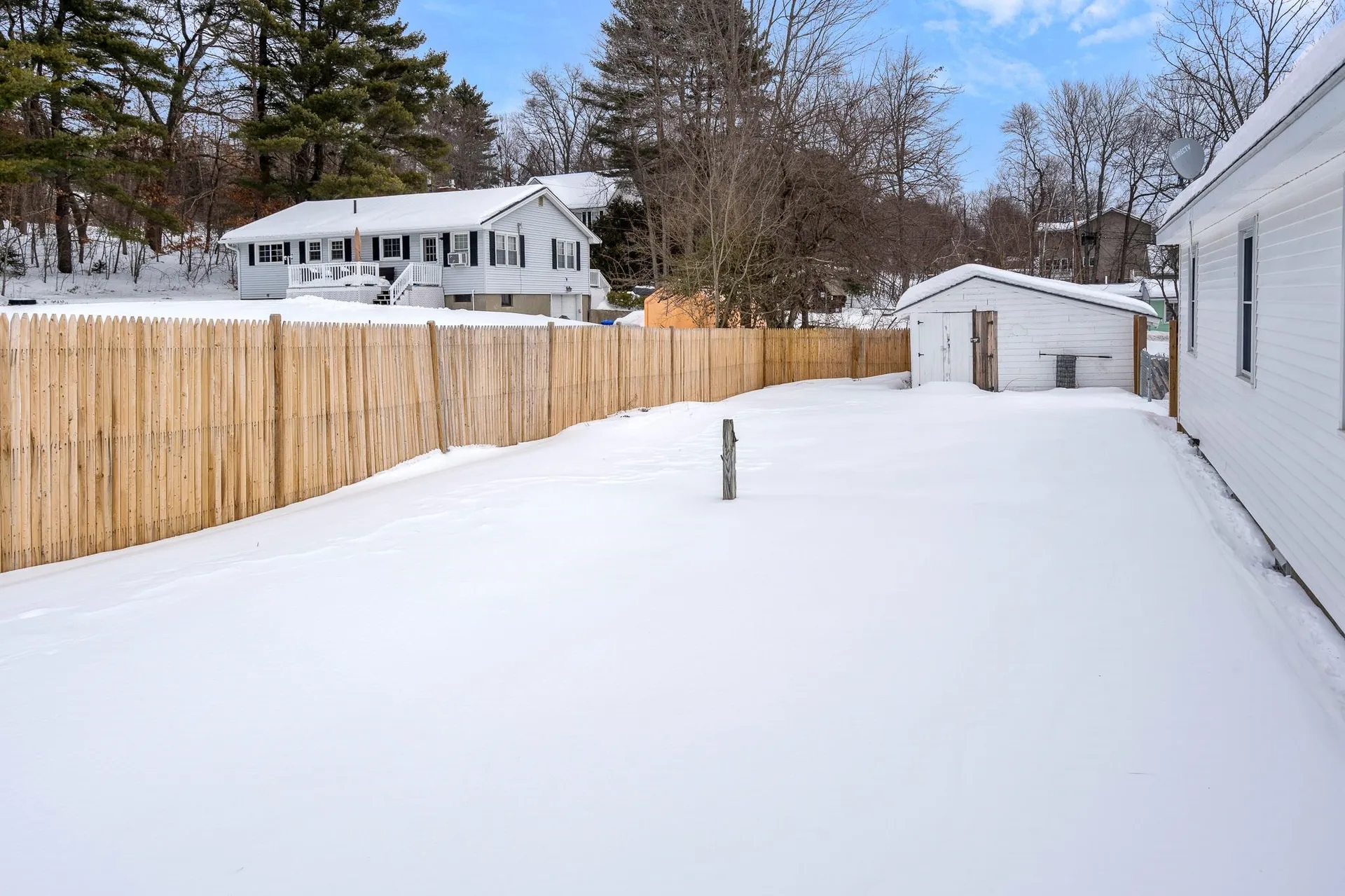 292 Arah Street Manchester NH 03104