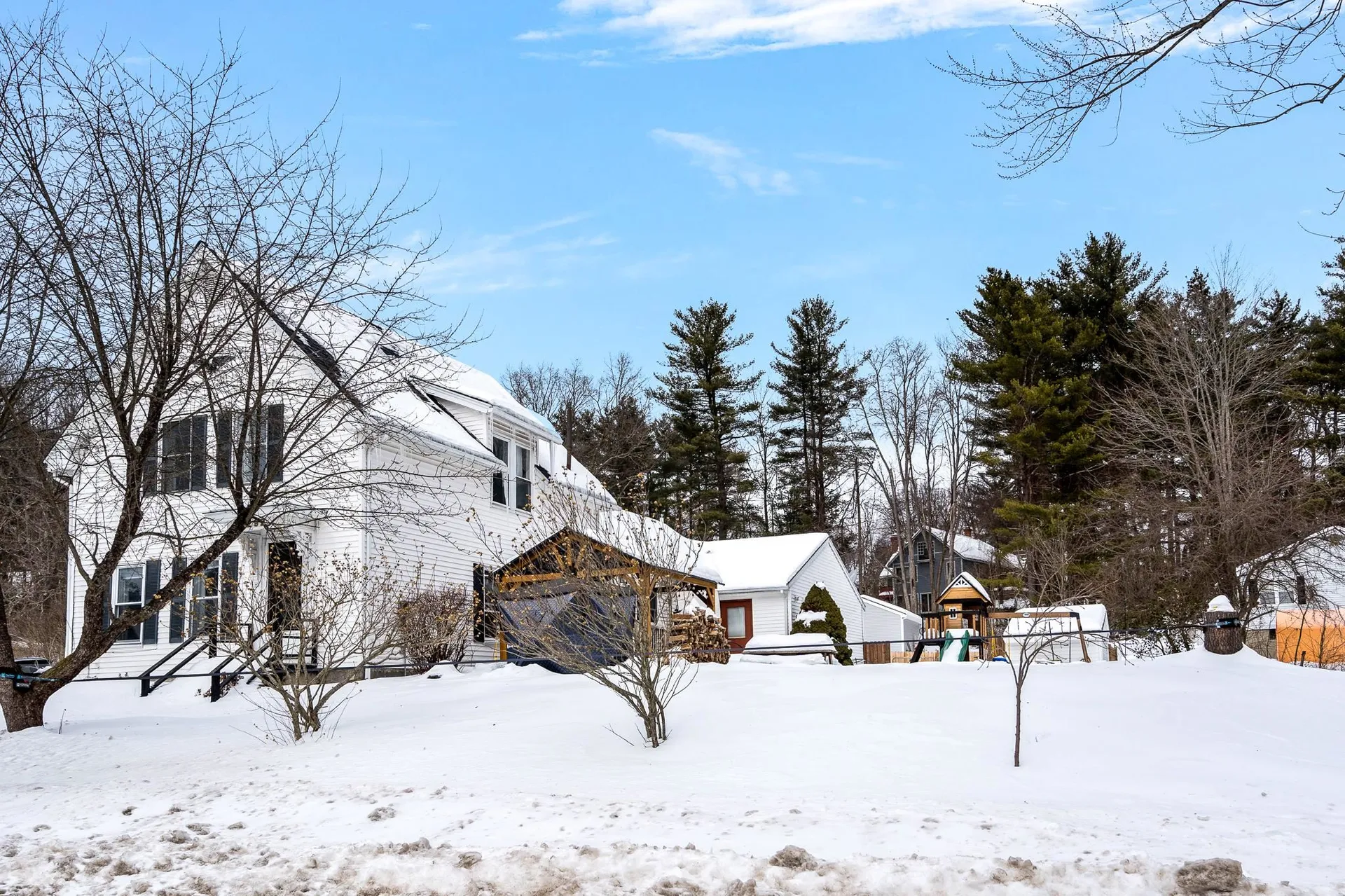 292 Arah Street Manchester NH 03104