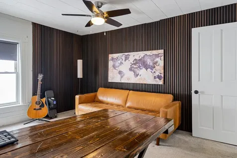 292 Arah Street Manchester NH 03104