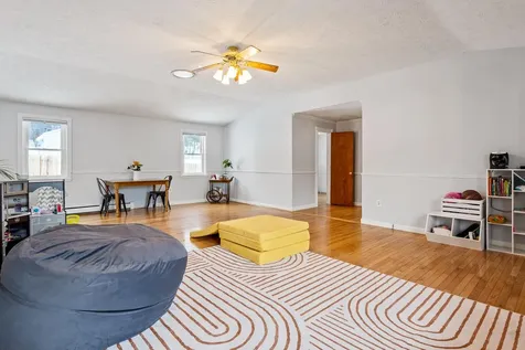 292 Arah Street Manchester NH 03104