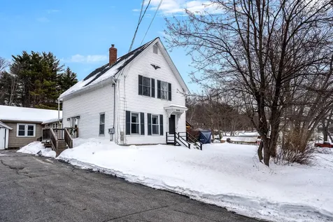 292 Arah Street Manchester NH 03104