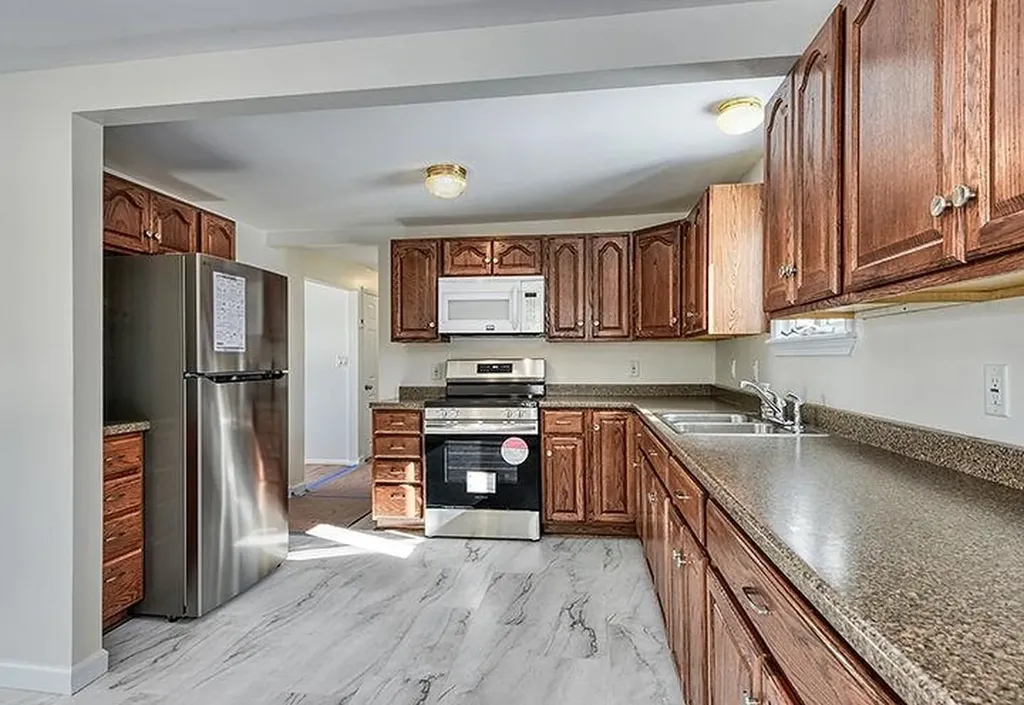 31 W Diane Drive Keene NH 03431