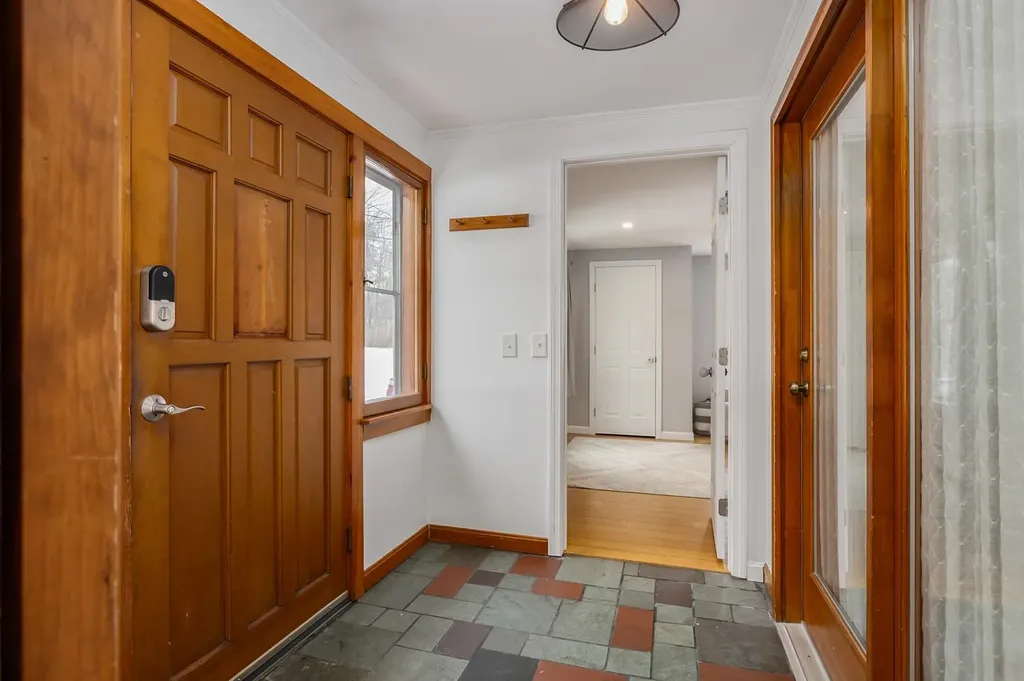 105 Spur Road Dover NH 03820