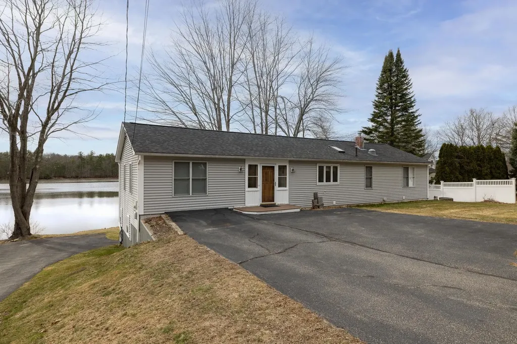 105 Spur Road Dover NH 03820