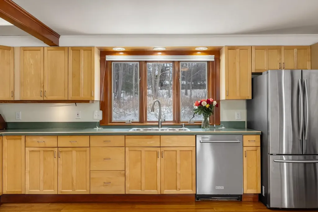 105 Spur Road Dover NH 03820