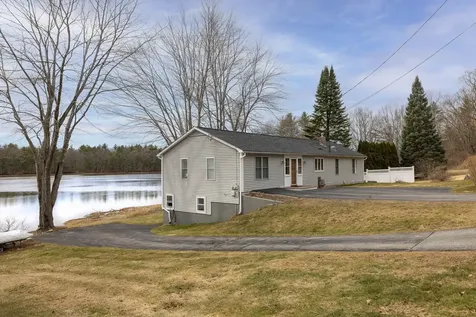 105 Spur Road Dover NH 03820