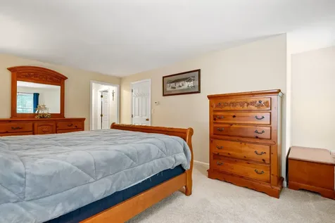 66 Hills Farm Road Chester NH 03036