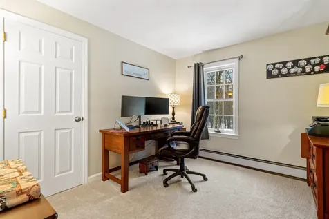66 Hills Farm Road Chester NH 03036