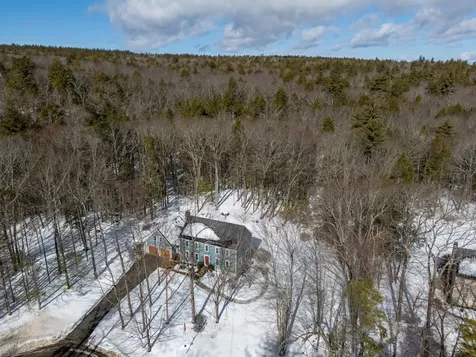 66 Hills Farm Road Chester NH 03036