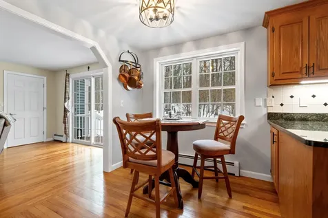 66 Hills Farm Road Chester NH 03036