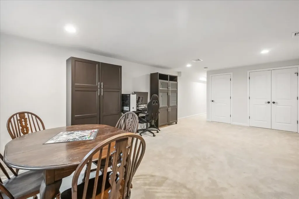 448 Annas Court Colchester VT 05446