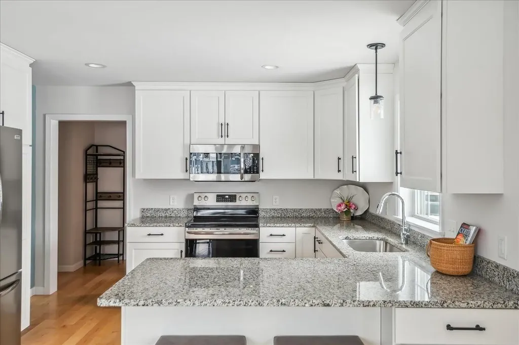 448 Annas Court Colchester VT 05446