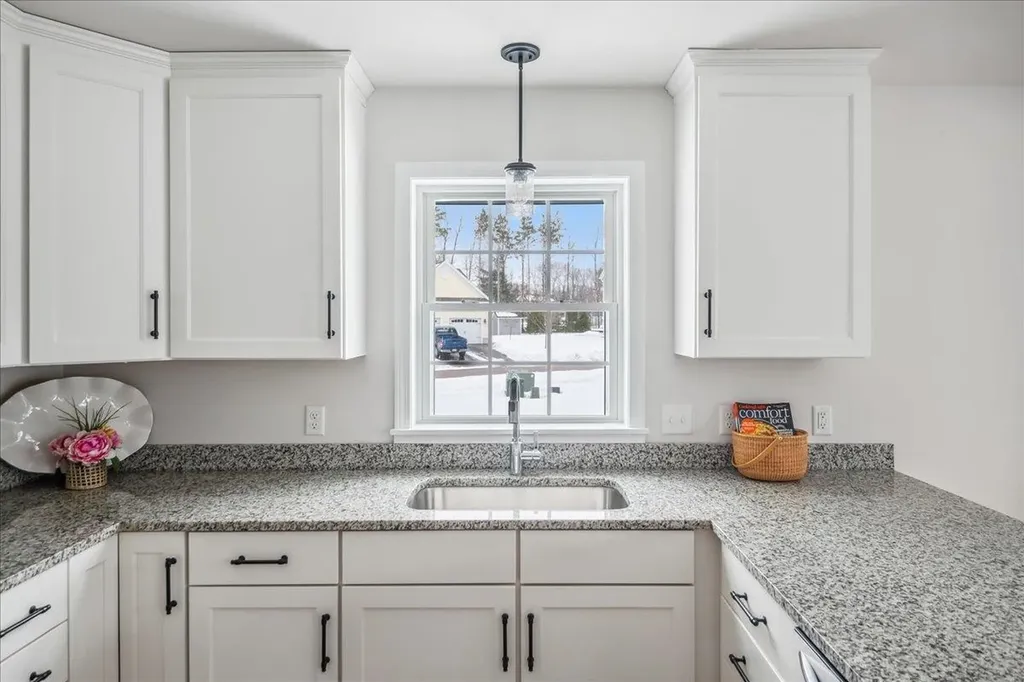 448 Annas Court Colchester VT 05446