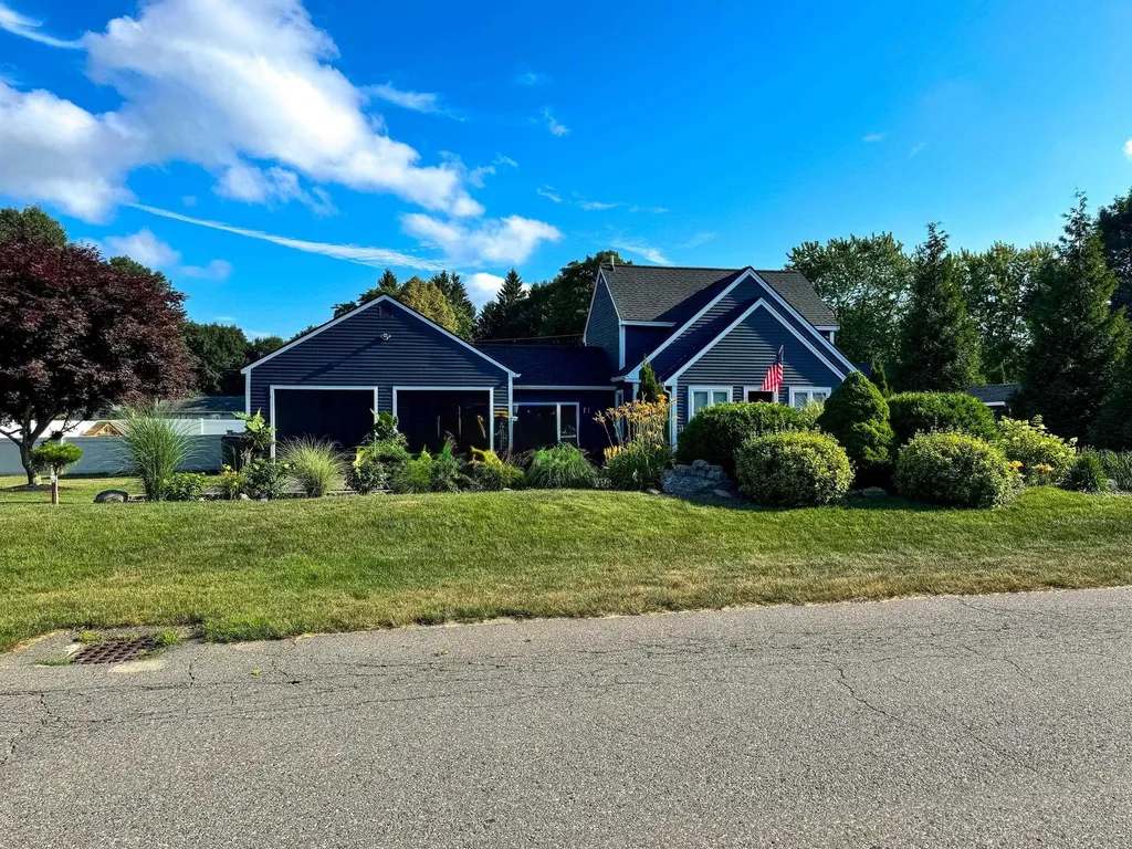 14 Reddington Landing Hampton NH 03842