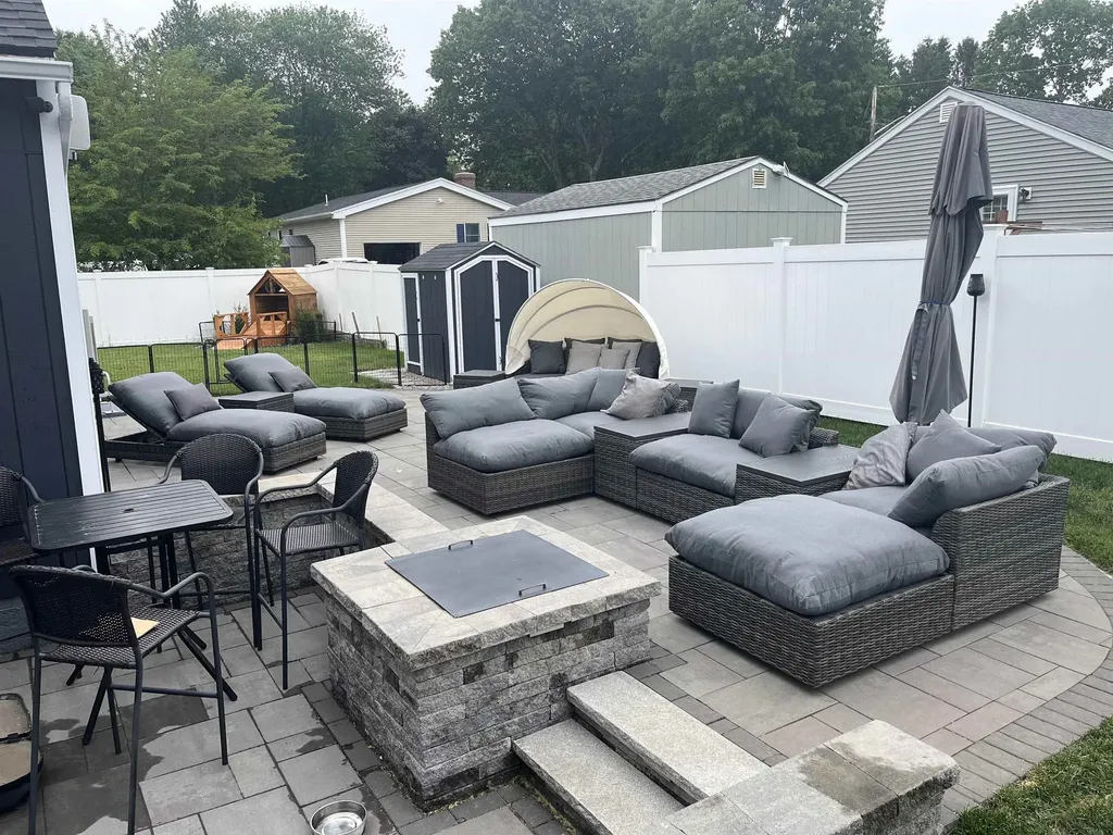 14 Reddington Landing Hampton NH 03842