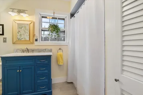 195 S Main Street Rochester NH 03867