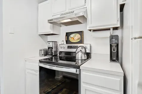107 Brook Hollow Hanover NH 03755