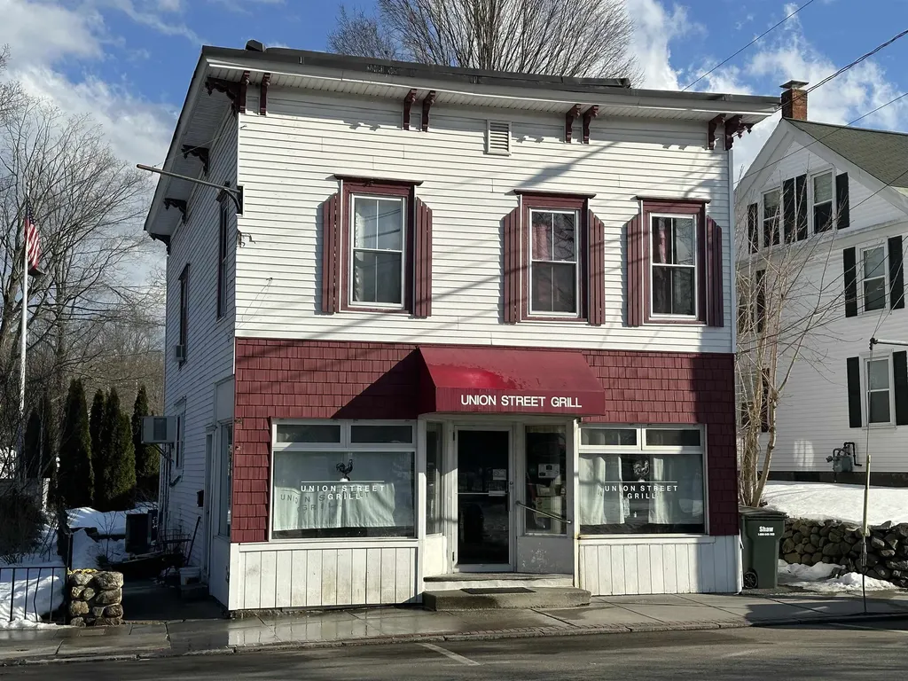 4 Union Street Milford NH 03055