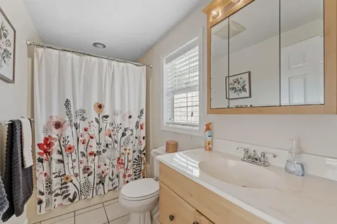 8 Orchard Drive Tilton NH 03276