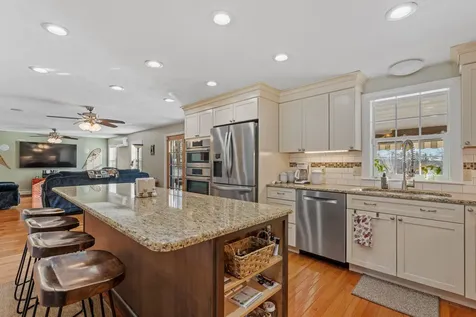 8 Orchard Drive Tilton NH 03276